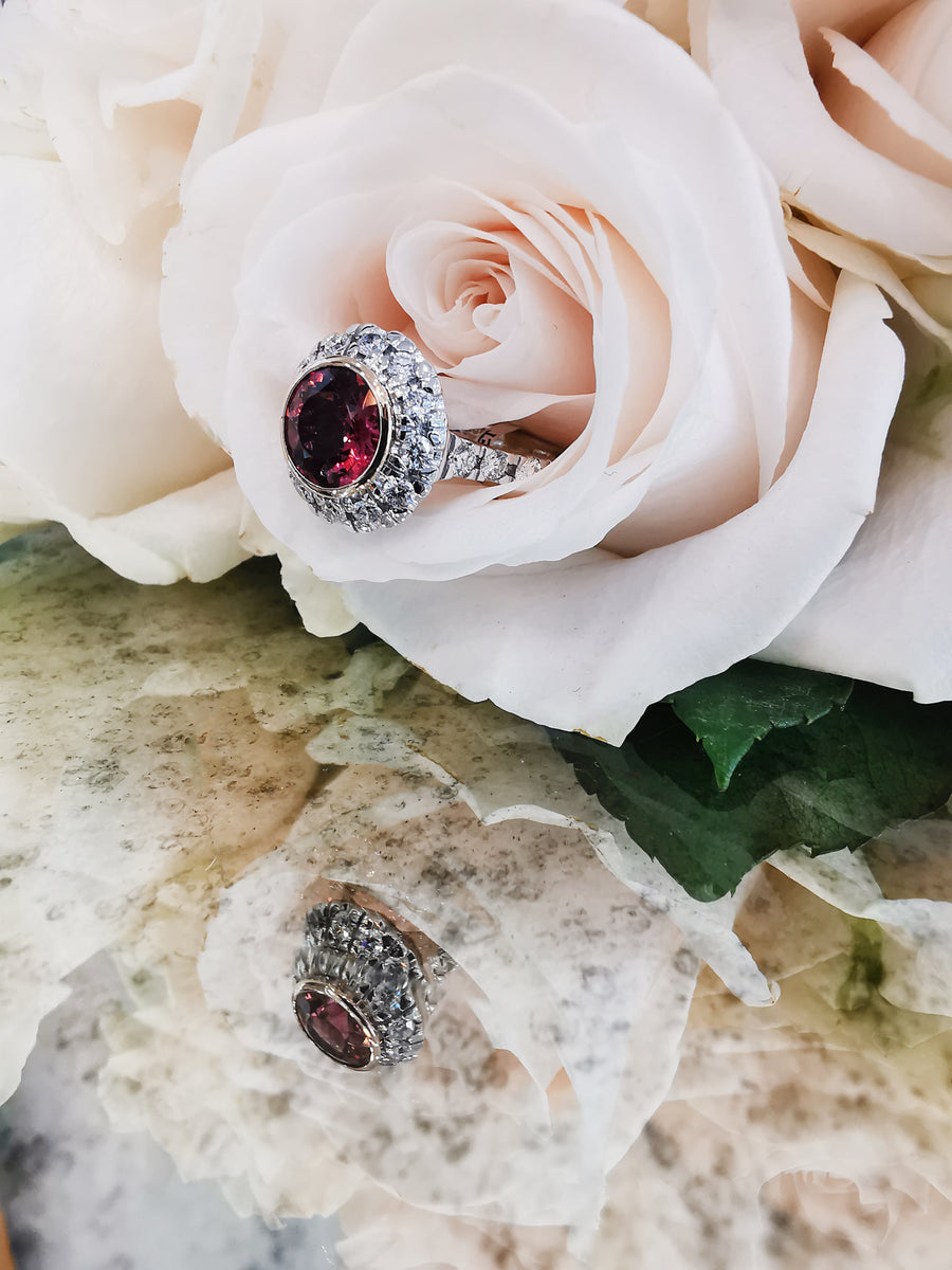 18ct White gold malaya garnet diamond ring