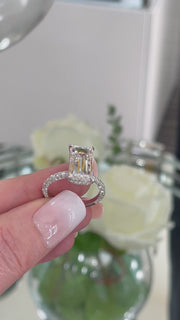 Bella Engagement Ring lab Diamond 6.03 ct