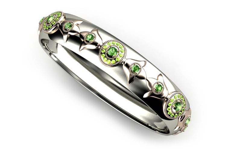 18ct White Gold Bangle with peridot Green Stones