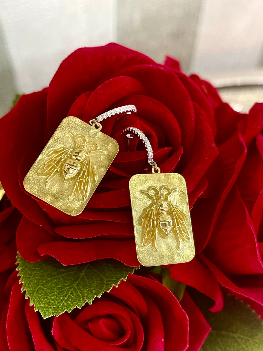 Bee Diamond Huggie Earrings in 18k yellow gold