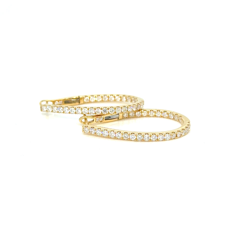18k yellow gold Pear shaped Diamond Hoops