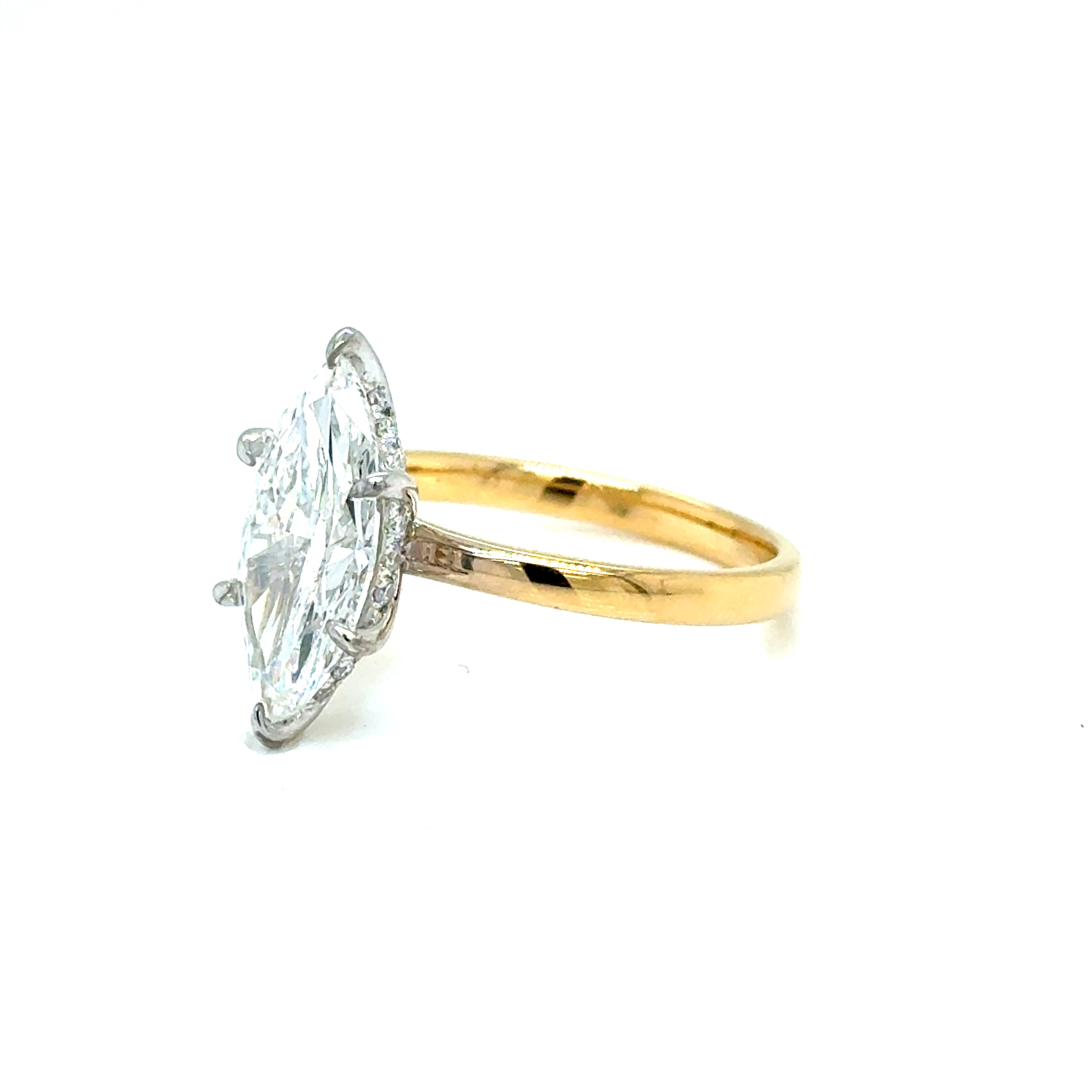 Marquee Lab diamond Solitaire