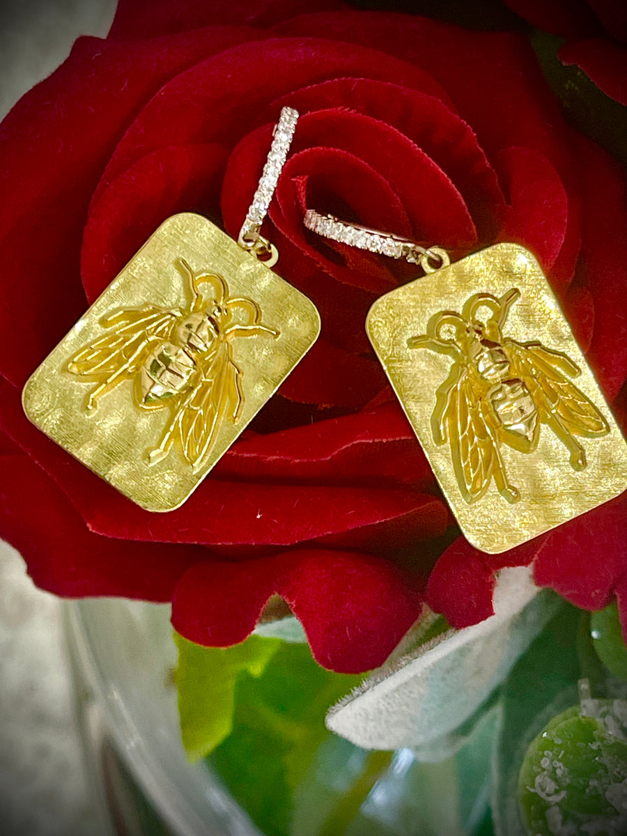 Bee Diamond Huggie Earrings in 18k yellow gold