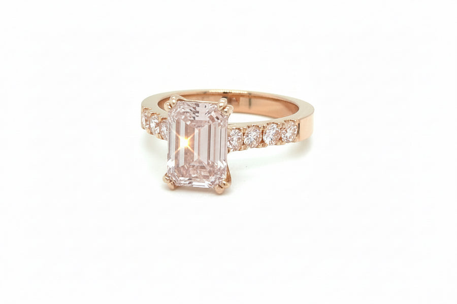 3.04ct Emerald cut Pink Diamond 18k rose gold Ring