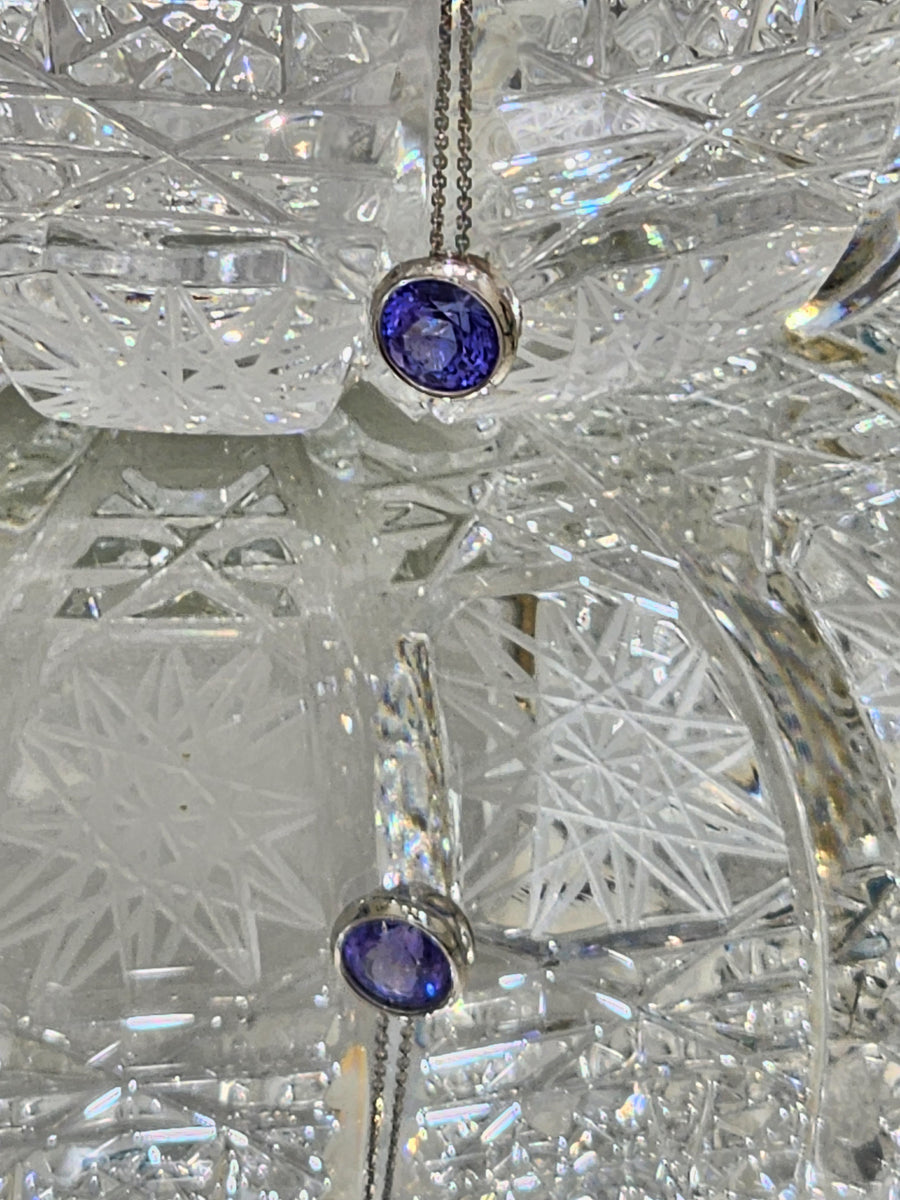 Tanzanite Floating Pendant