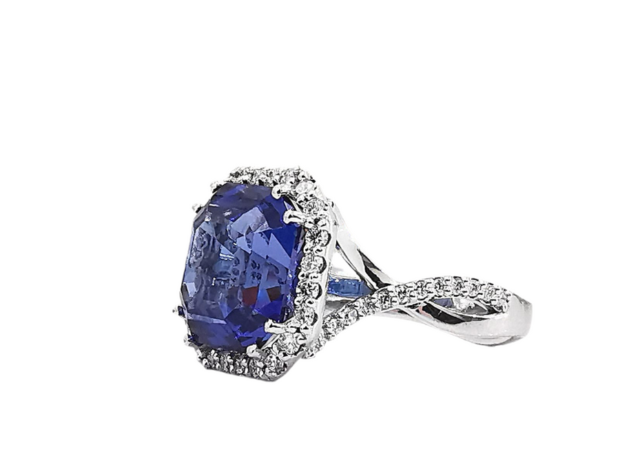 Tanzanite octagon shaped  asscher cut 10.41ct