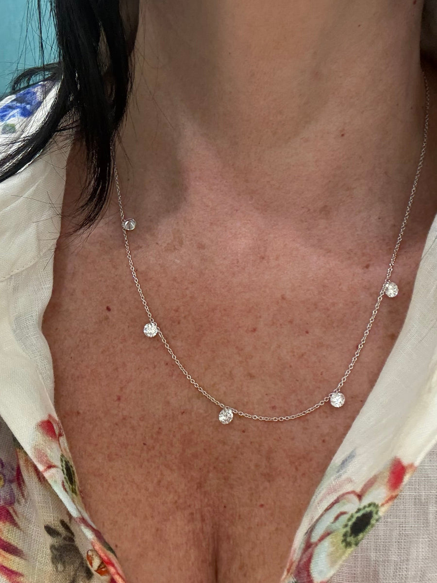 18K White Gold Floating Diamond Necklace – 2.50ct