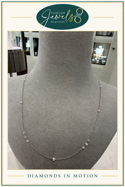 Floating diamonds necklace