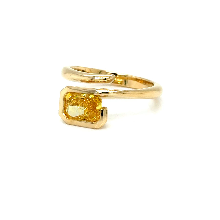 Radiant Fancy yellow diamond Ring
