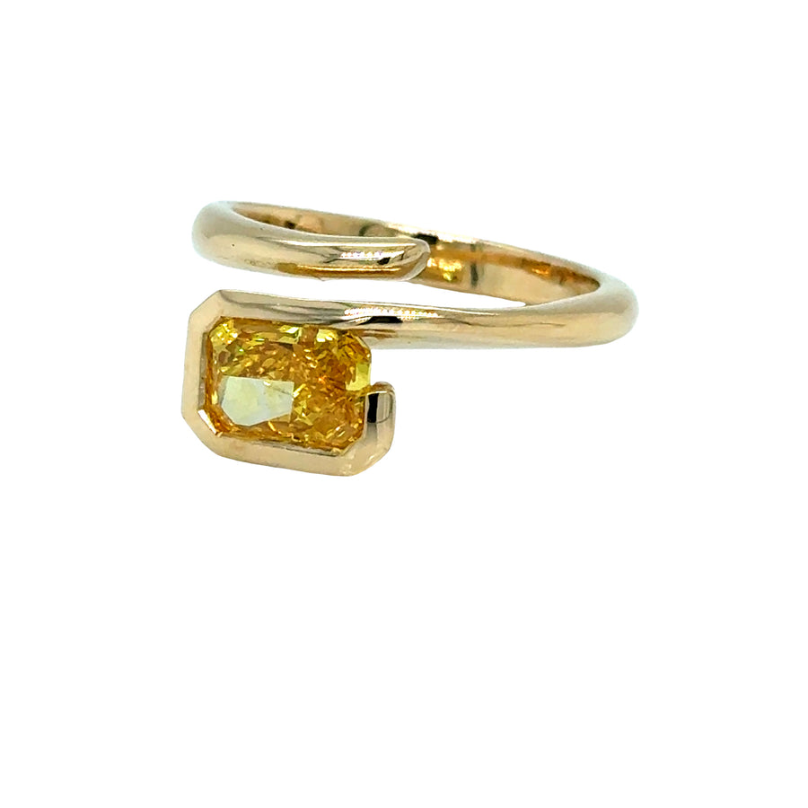 Radiant Fancy yellow diamond Ring