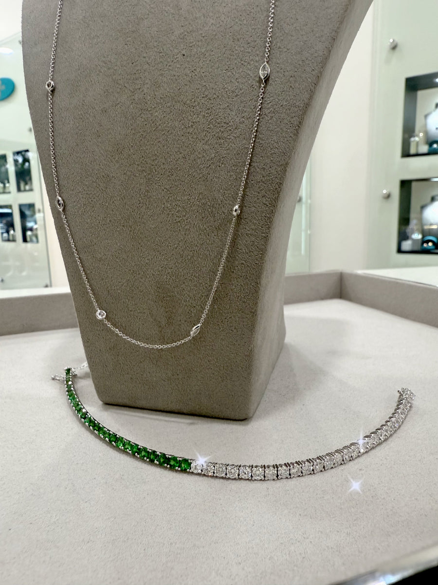 White gold Necklace with round and marquise diamonds
