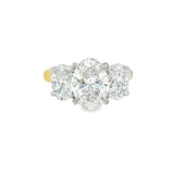 Trilogy Oval diamond 18k Ring