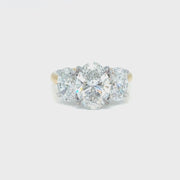 Trilogy Oval diamond 18k Ring